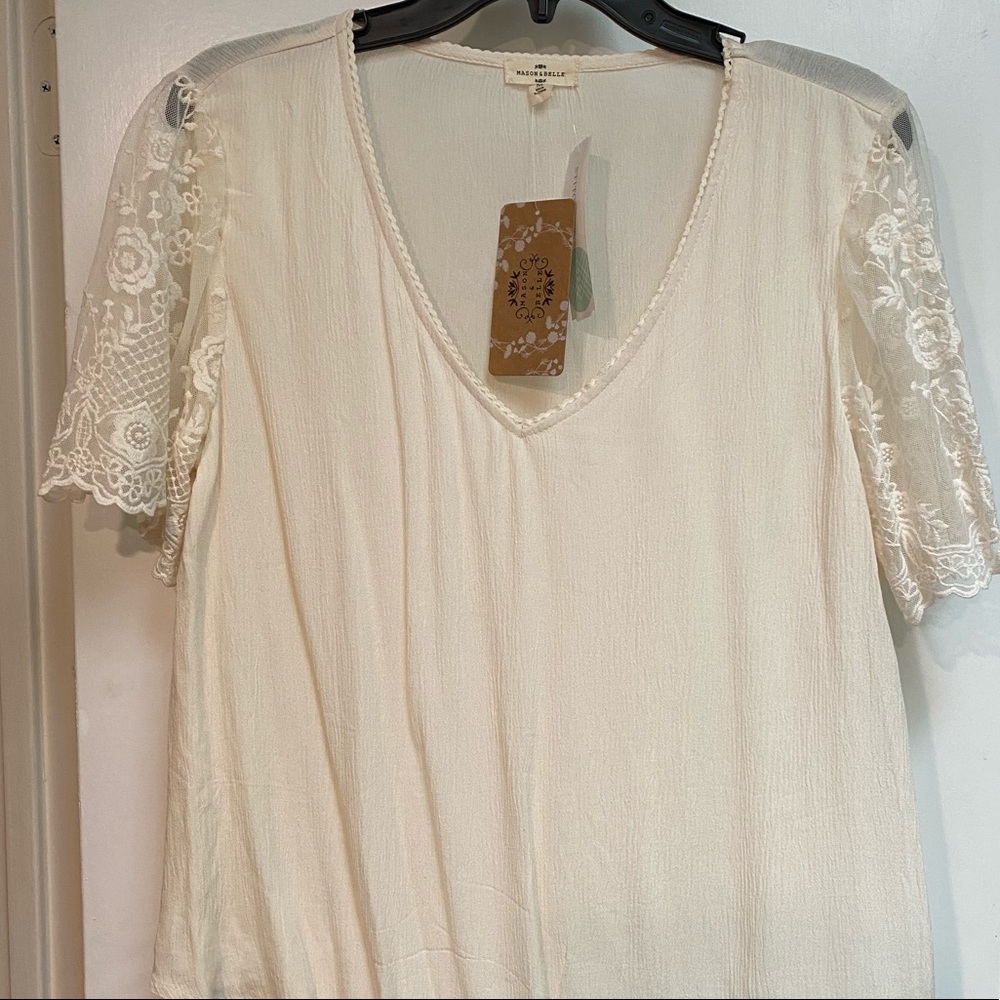 Shabby Chic, Bohemian, Mason & Belle, Lace sleeved, medium top!